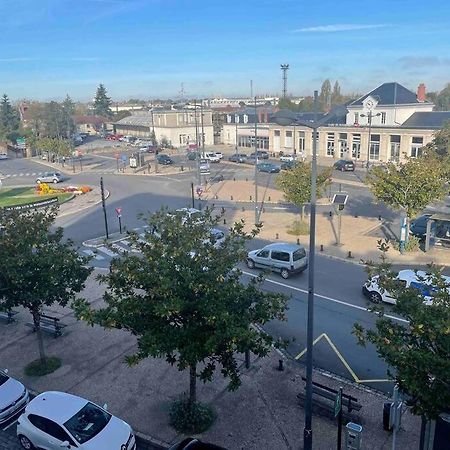 T2 Face Gare Sncf Appart Hotel Le Cygne 1 Bourges Exterior photo
